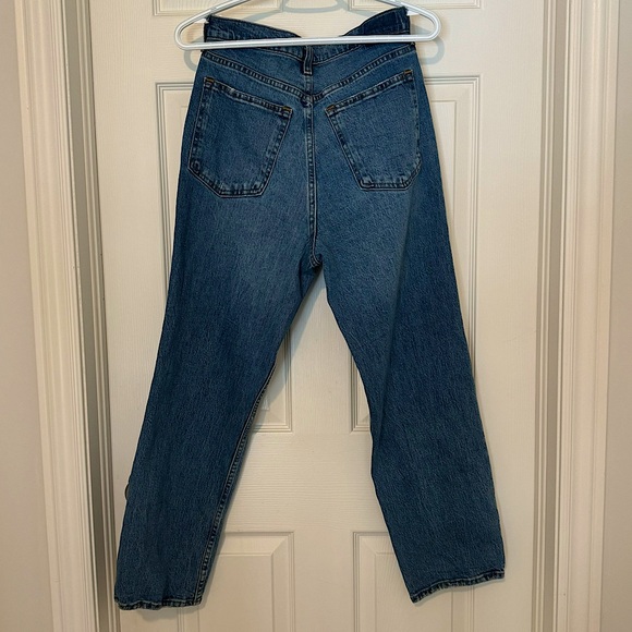 Abercrombie Ultra High Rise 90s Straight Jean - Picture 7 of 7